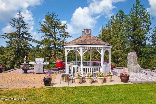528 S Rapids Bend LN, Post Falls, ID 83854
