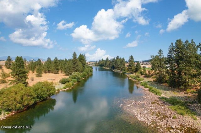 528 S Rapids Bend LN, Post Falls, ID 83854