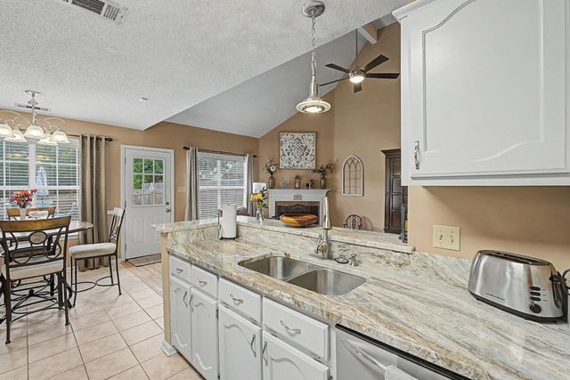 10041 WOODLAND ELM CT, Lakeland, TN 38002