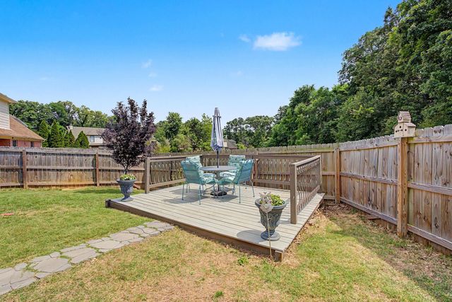 10041 WOODLAND ELM CT, Lakeland, TN 38002