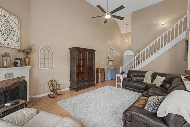 10041 WOODLAND ELM CT, Lakeland, TN 38002