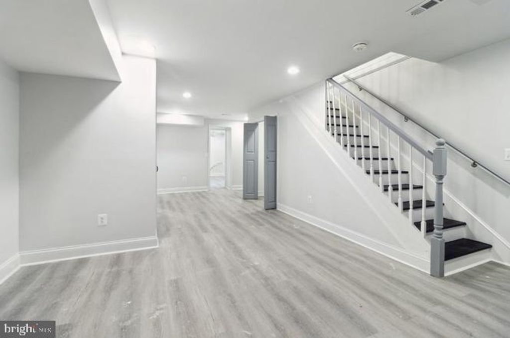 Image 12 of property listing at 4701 BEAUFORT AVE, Baltimore, MD 21215