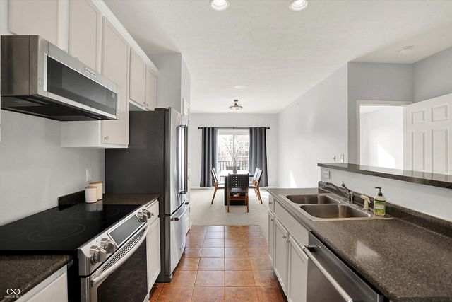 1066 Reserve Way, Indianapolis, IN 46220