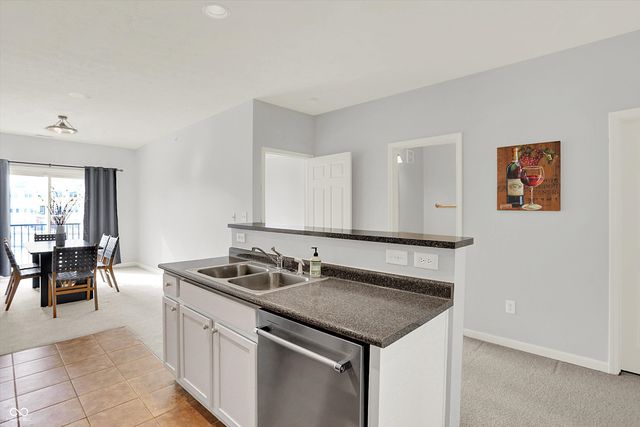 1066 Reserve Way, Indianapolis, IN 46220