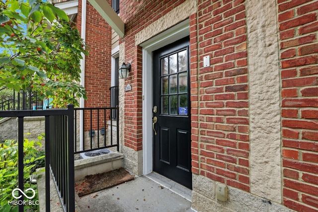 1066 Reserve Way, Indianapolis, IN 46220