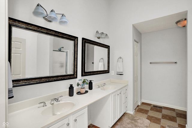 1066 Reserve Way, Indianapolis, IN 46220