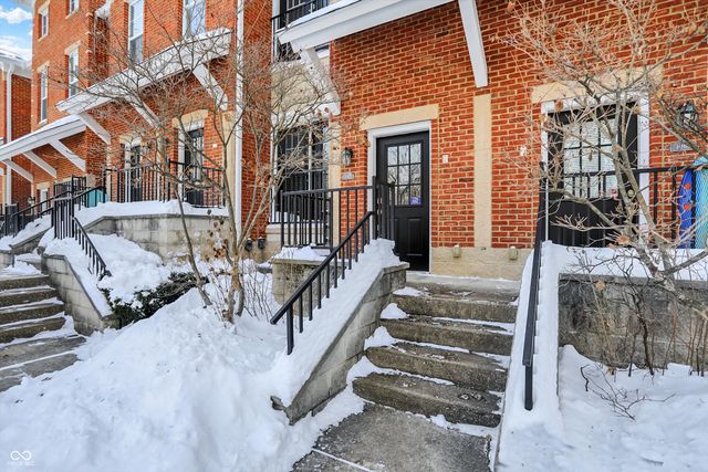 1066 Reserve Way, Indianapolis, IN 46220