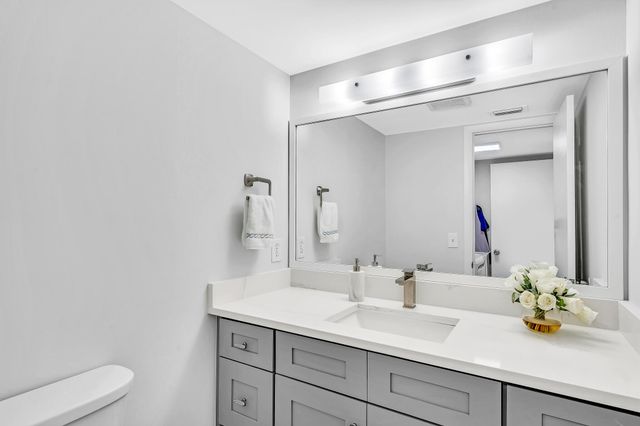 2228 WHITE PINE Circle A, Greenacres, FL 33415
