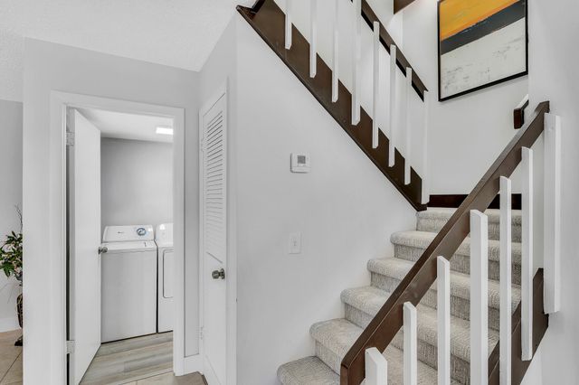 2228 WHITE PINE Circle A, Greenacres, FL 33415