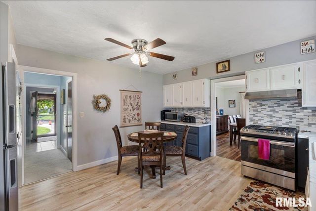 2320 26TH Street, Rock Island, IL 61201