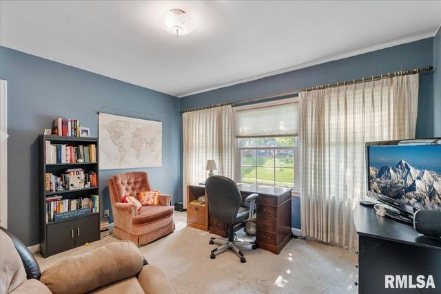 2320 26TH Street, Rock Island, IL 61201