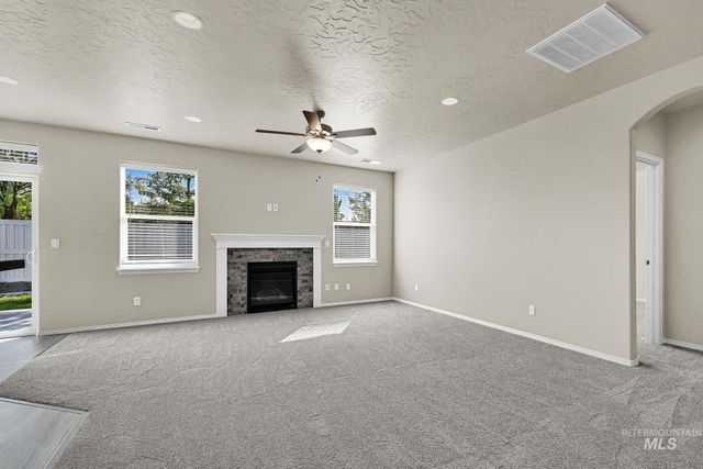 2517 W Skylar St, Nampa, ID 83686
