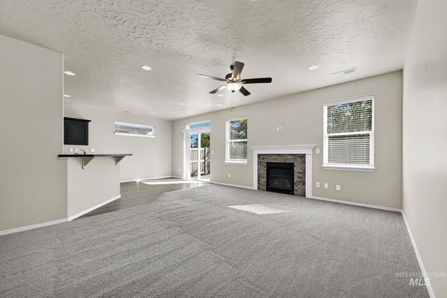 2517 W Skylar St, Nampa, ID 83686