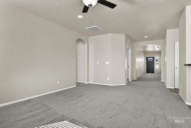 2517 W Skylar St, Nampa, ID 83686