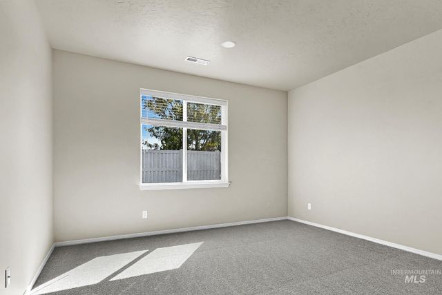 2517 W Skylar St, Nampa, ID 83686