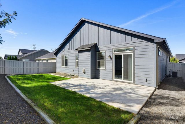 2517 W Skylar St, Nampa, ID 83686