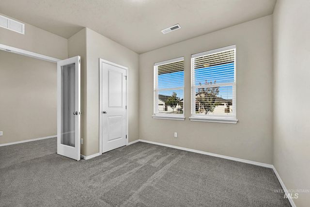 2517 W Skylar St, Nampa, ID 83686
