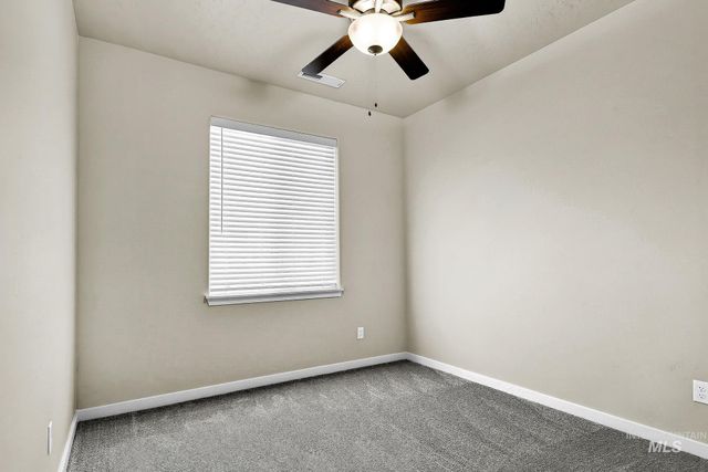 2517 W Skylar St, Nampa, ID 83686
