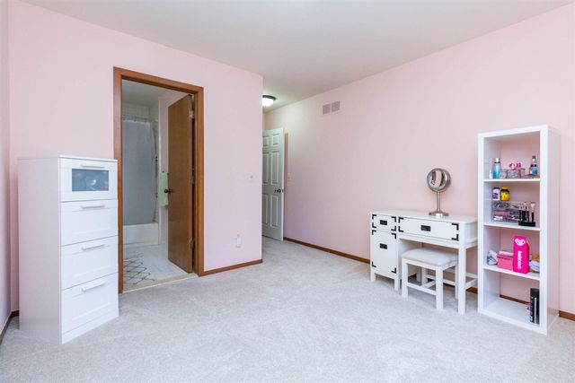 37834 Siena Drive, Farmington Hills, MI 48331