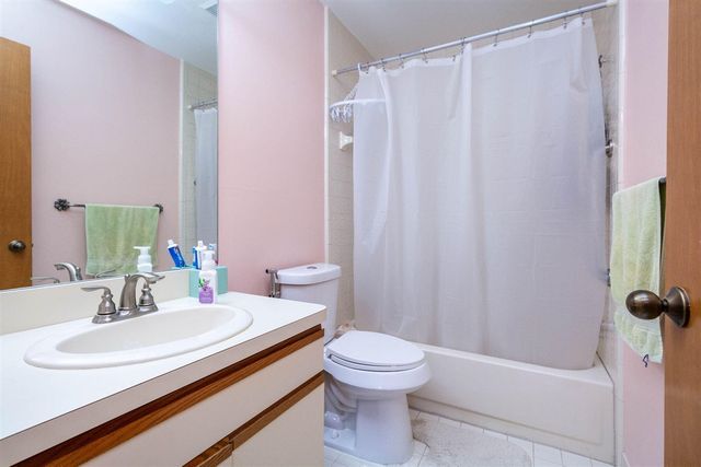 37834 Siena Drive, Farmington Hills, MI 48331