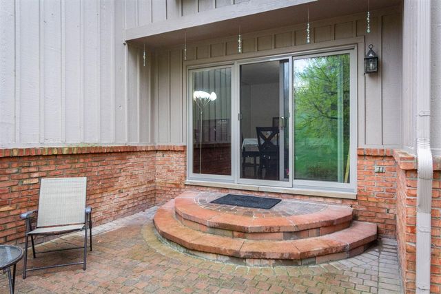 37834 Siena Drive, Farmington Hills, MI 48331