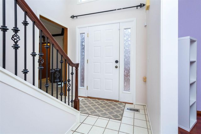 37834 Siena Drive, Farmington Hills, MI 48331