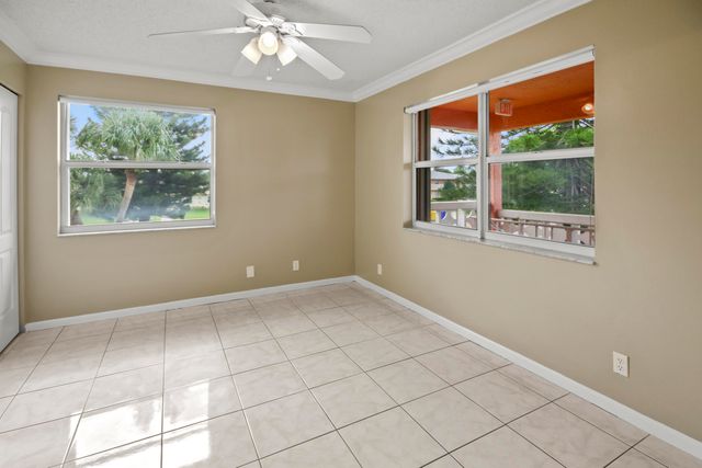 1421 NW 20th Avenue, Delray Beach, FL 33445