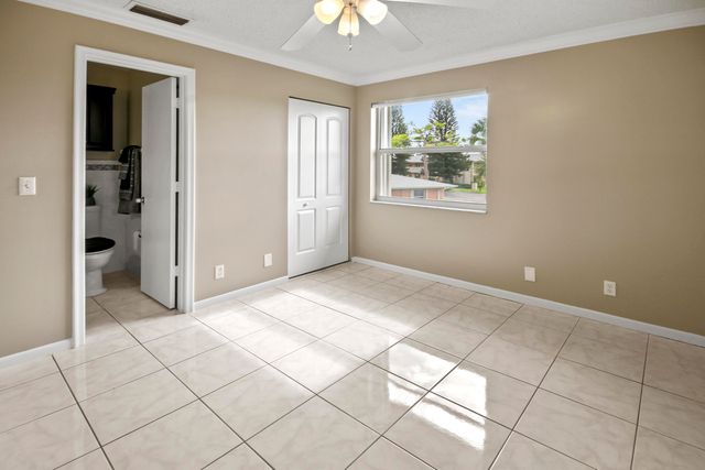 1421 NW 20th Avenue, Delray Beach, FL 33445