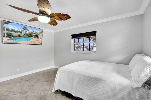 10216 NW 83rd St, Tamarac, FL 33321