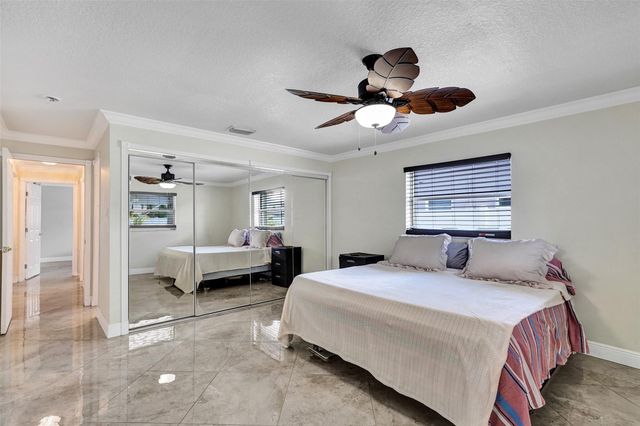 10216 NW 83rd St, Tamarac, FL 33321