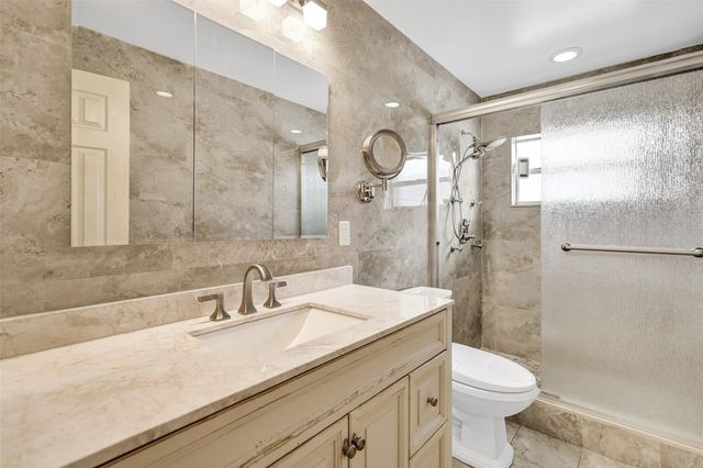 10216 NW 83rd St, Tamarac, FL 33321