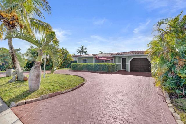 10216 NW 83rd St, Tamarac, FL 33321