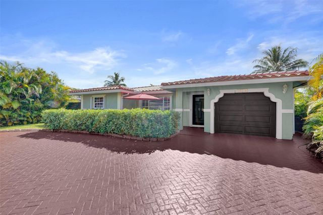 10216 NW 83rd St, Tamarac, FL 33321