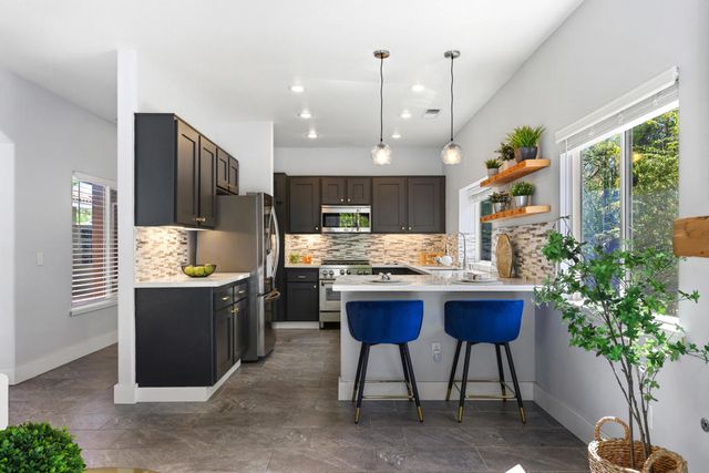 664 E Lily Street, Palm Springs, CA 92262