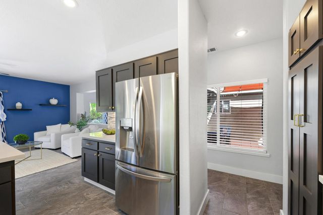 664 E Lily Street, Palm Springs, CA 92262