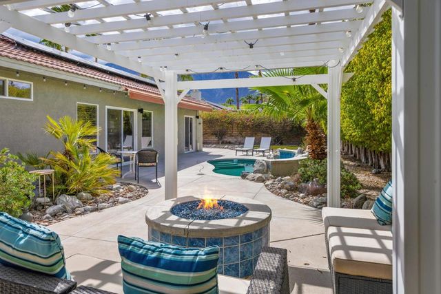 664 E Lily Street, Palm Springs, CA 92262
