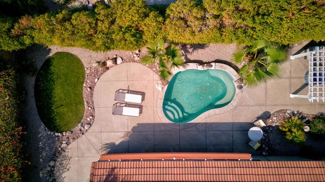 664 E Lily Street, Palm Springs, CA 92262
