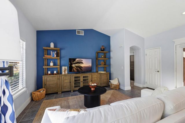 664 E Lily Street, Palm Springs, CA 92262