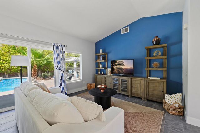 664 E Lily Street, Palm Springs, CA 92262