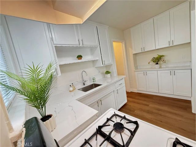549-551 N Niagara, Burbank, CA 91505