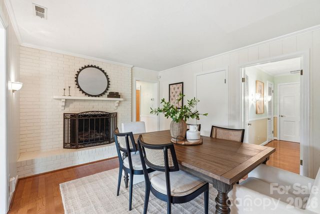 112 Queensbury Road, Winston Salem, NC 27104