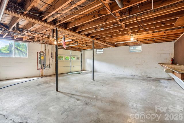 112 Queensbury Road, Winston Salem, NC 27104