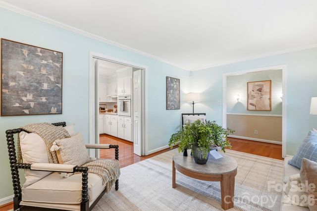 112 Queensbury Road, Winston Salem, NC 27104