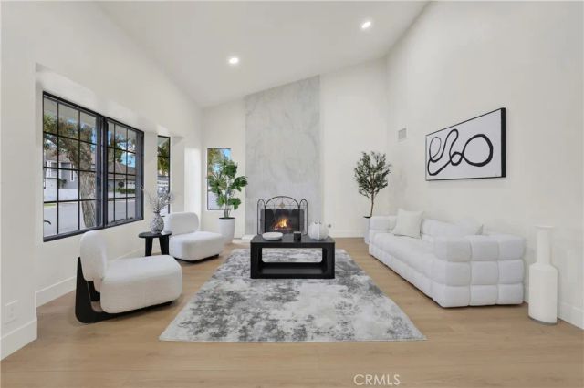 2 Hudson, Irvine, CA 92620