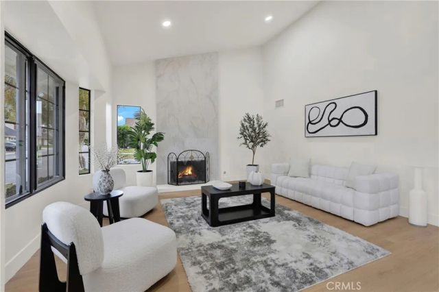 2 Hudson, Irvine, CA 92620