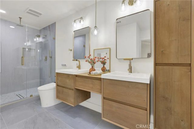 2 Hudson, Irvine, CA 92620