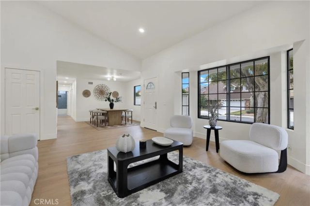 2 Hudson, Irvine, CA 92620