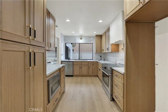 2 Hudson, Irvine, CA 92620