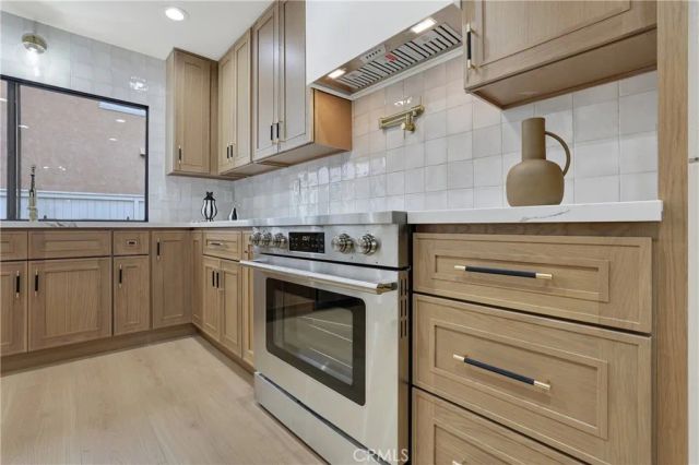 2 Hudson, Irvine, CA 92620