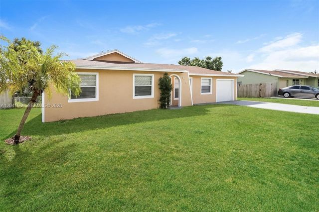 830 Royal Palm Beach Blvd, Royal Palm Beach, FL 33411